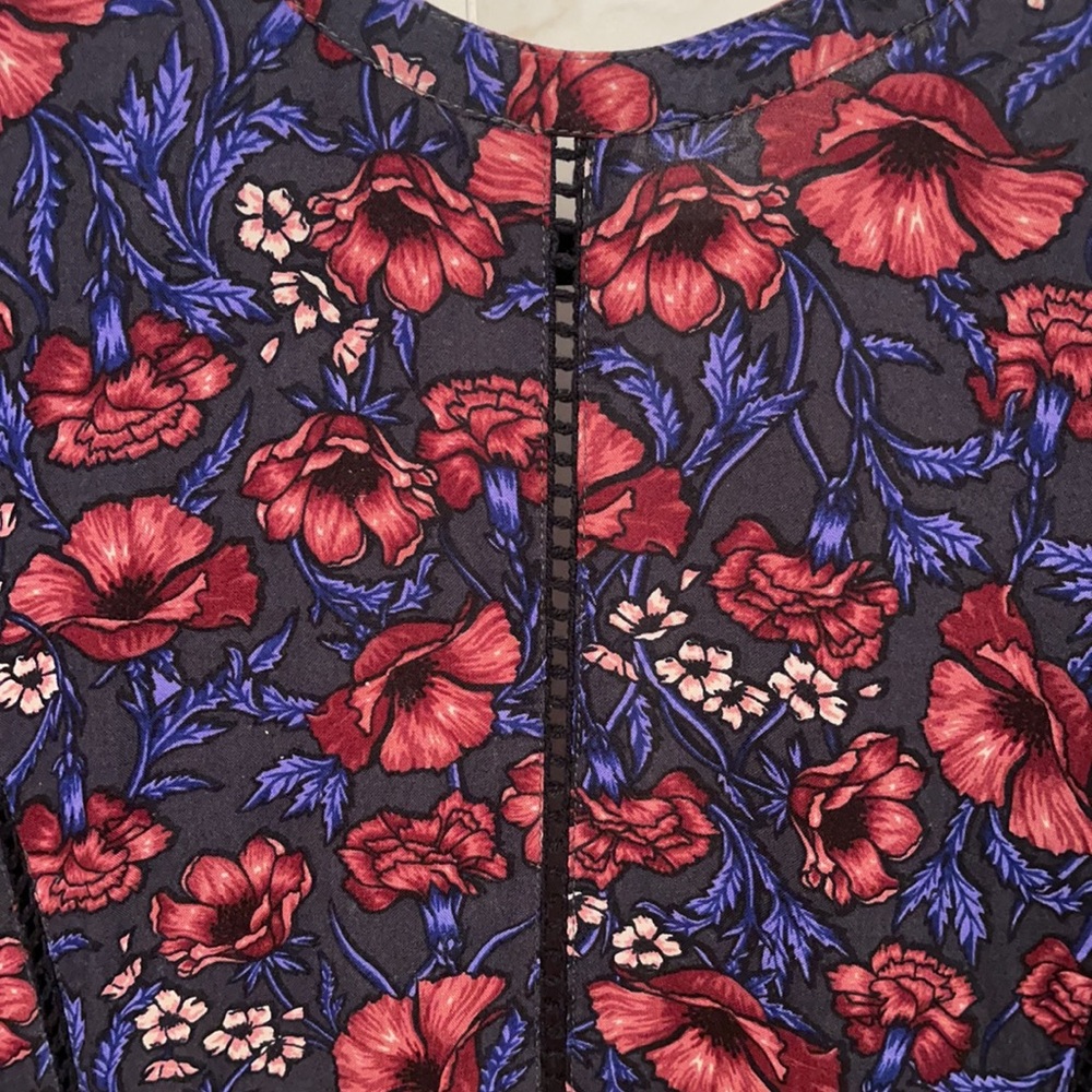 Dress - Picture 3 of 4